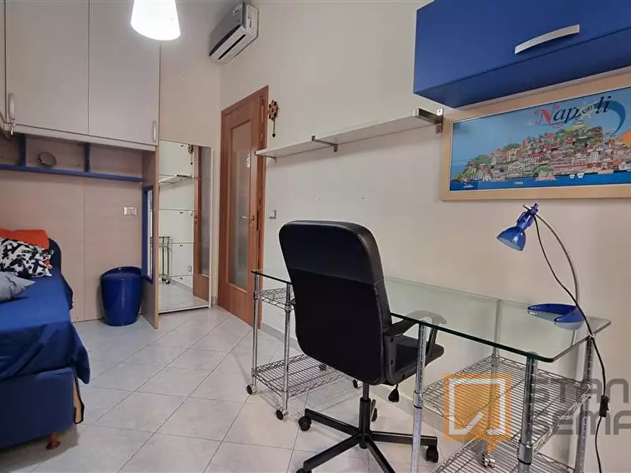 Immagine 2 di Stanza singola in affitto  in Via Pompeo Magno n. 9  a Casandrino