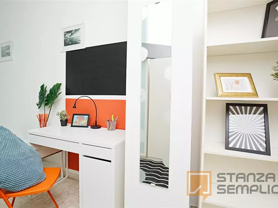 Immagine 3 di Stanza singola in affitto  in VIA CARLO CATTANEO, 20 a Rimini