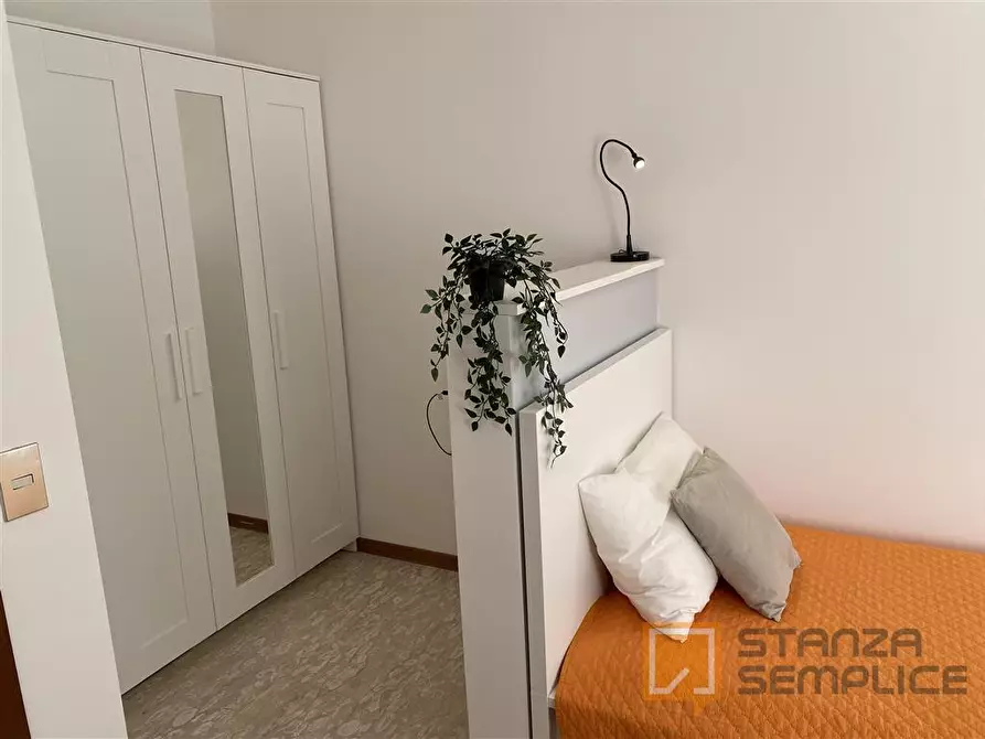 Immagine 5 di Stanza singola in affitto  in VIA STROPERI 23 a Rovereto