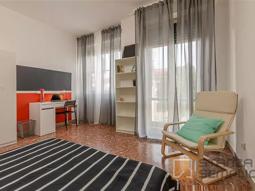 Immagine 3 di Stanza singola in affitto  in VIA UGO FOSCOLO 2A a Pisa