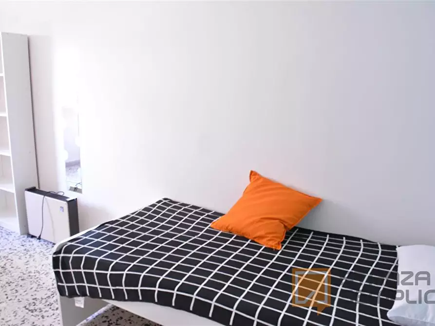 Immagine 3 di Stanza singola in affitto  in Via dei Giudicati n1 a Cagliari