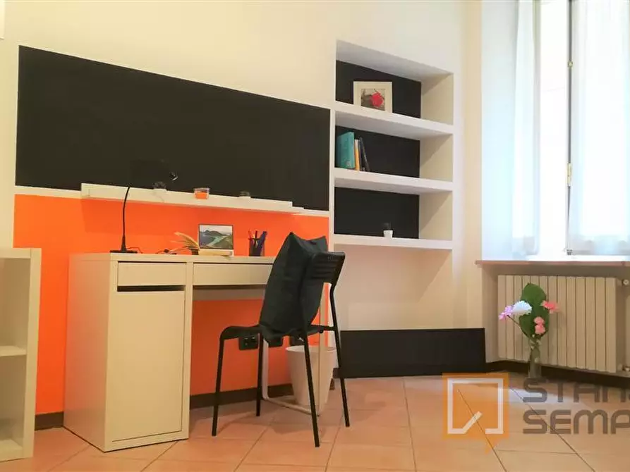 Immagine 5 di Stanza singola in affitto  in VIA CAVOUR-BG RONCHINI a Parma