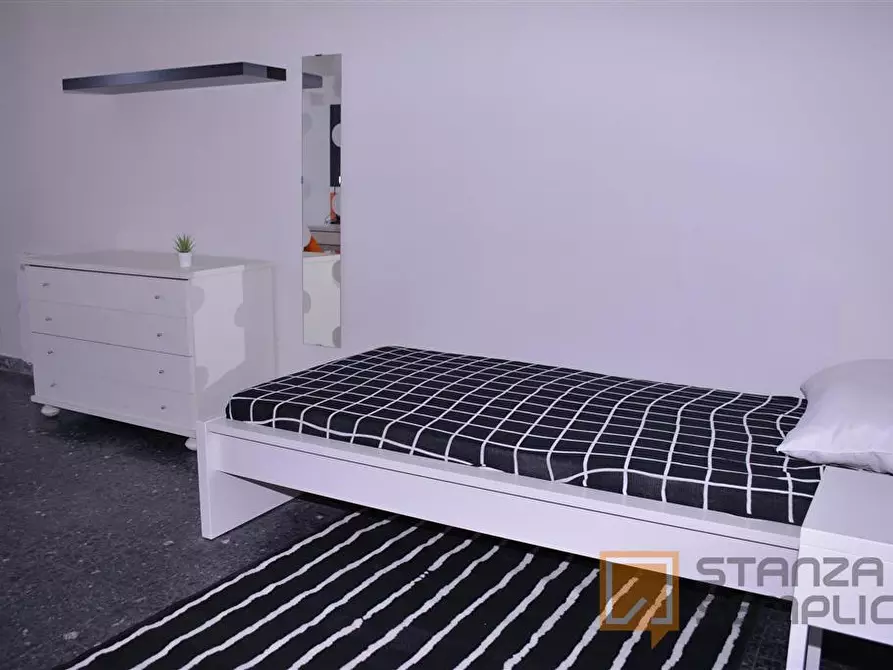 Immagine 2 di Stanza singola in affitto  in Via Ingurtosu n9 a Cagliari