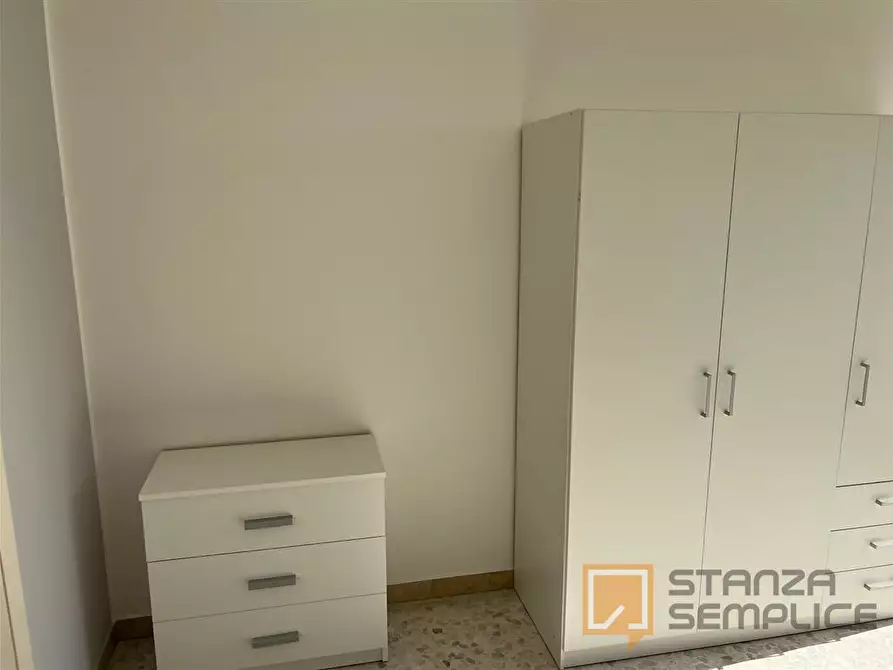 Immagine 3 di Stanza singola in affitto  in via d'angio 91 a Catania