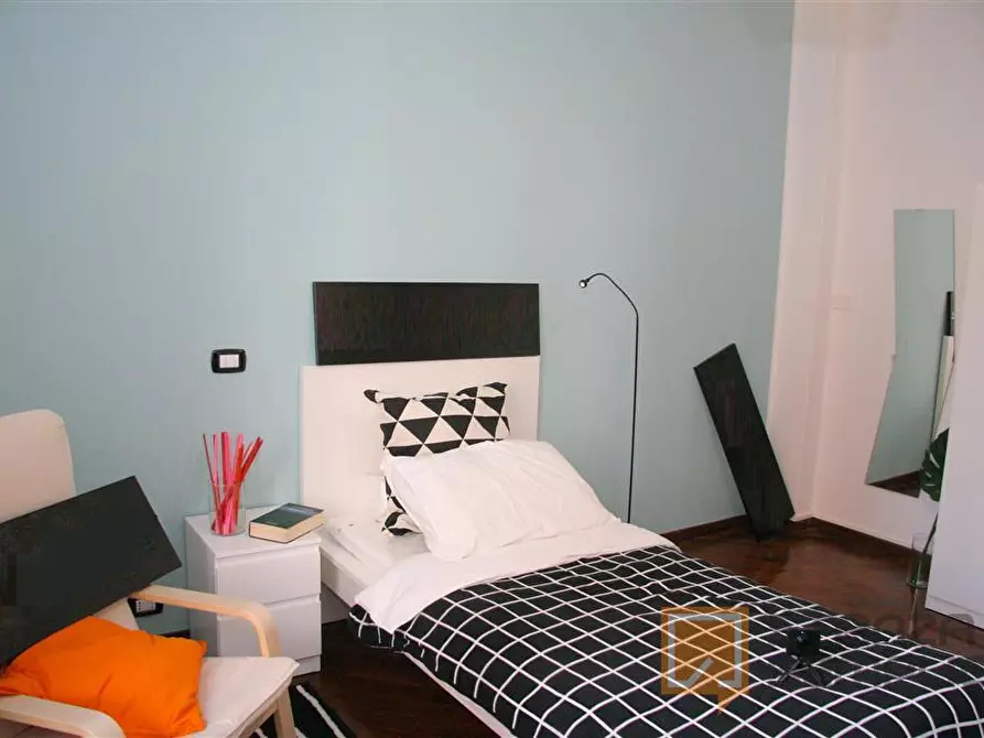 Immagine 2 di Stanza singola in affitto  in Via Beaulard 58 a Torino