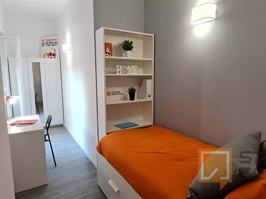 Immagine 4 di Stanza singola in affitto  in Lungotevere di Pietra Papa, 61  a Roma