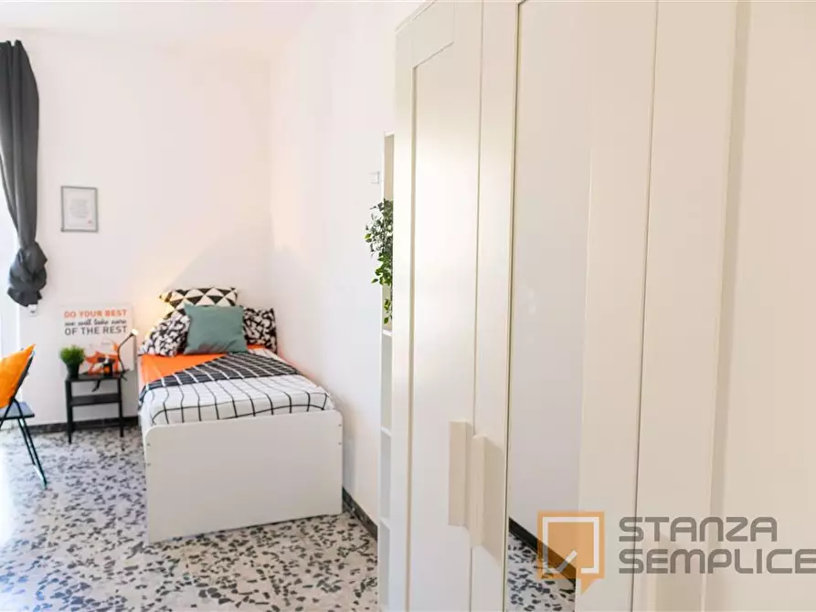 Immagine 1 di Stanza singola in affitto  in Via Tiziano n.62 a Cagliari