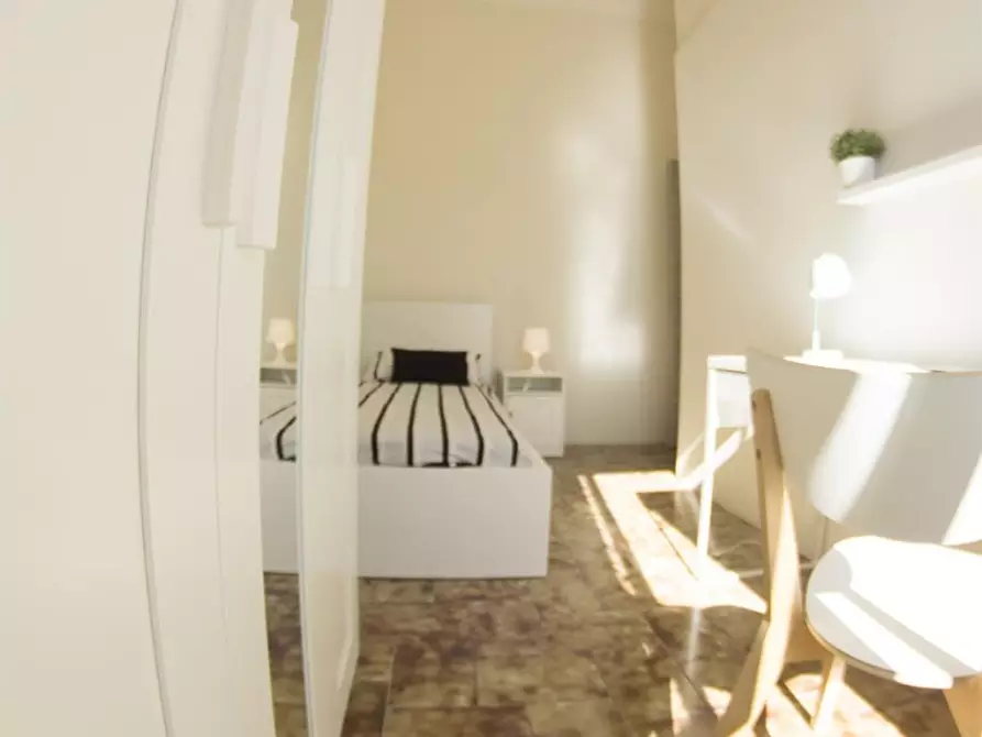 Immagine 4 di Stanza singola in affitto  in Via Giotto 35 a Firenze