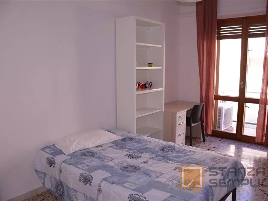 Immagine 1 di Stanza singola in affitto  in Via Pola 26 a Cagliari