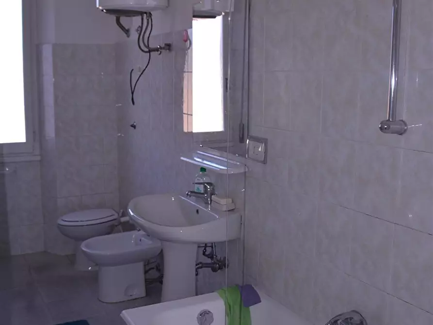 Immagine 8 di Stanza singola in affitto  in Via Ingurtosu n9 a Cagliari