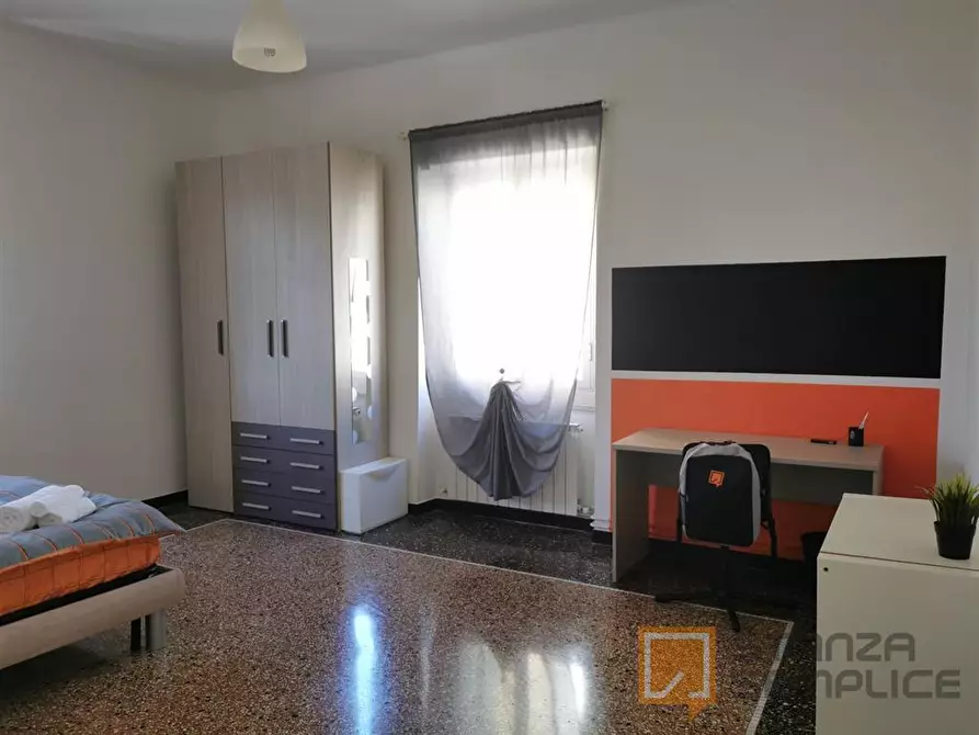 Immagine 2 di Stanza singola in affitto  in SALITA PIANO DI ROCCA 8/8 a Genova