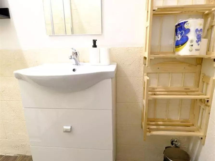 Immagine 21 di Stanza singola in affitto  in Via Torino 8 a Sassari