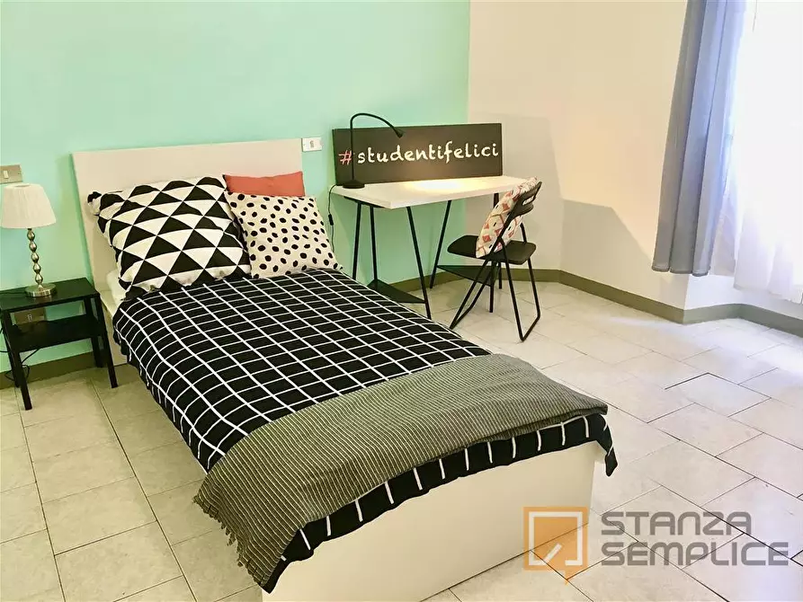 Immagine 4 di Stanza singola in affitto  in Via del Ponte Rosso 13 a Firenze