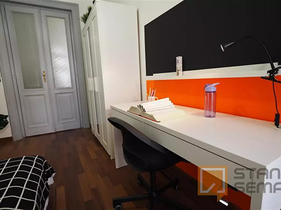 Immagine 2 di Stanza singola in affitto  in Via Sagliano Micca 3 a Torino