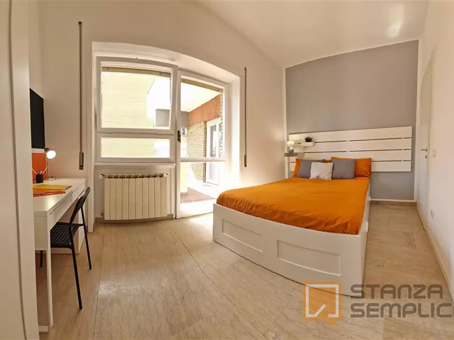 Immagine 3 di Stanza singola in affitto  in Lungotevere di Pietra Papa, 61  a Roma