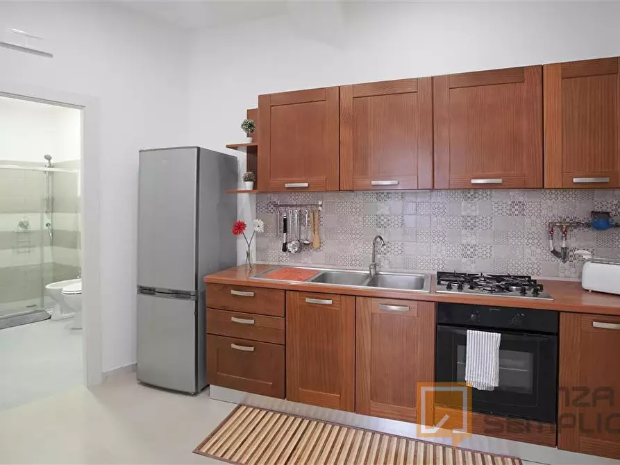 Immagine 15 di Stanza singola in affitto  in Vico Noce 27 a Napoli