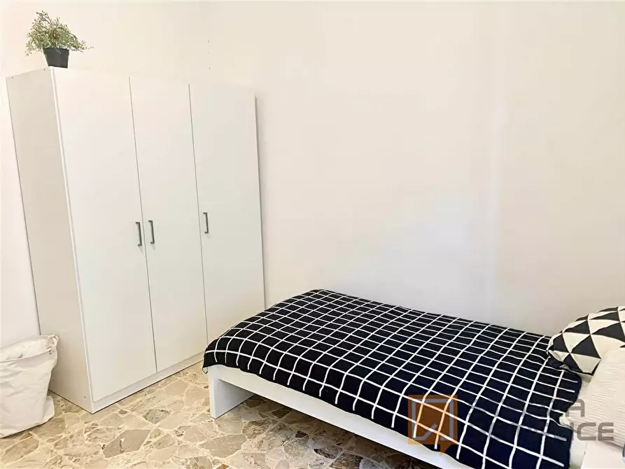Immagine 4 di Stanza singola in affitto  in Via VIA DELLA COLONNA 35 a Firenze