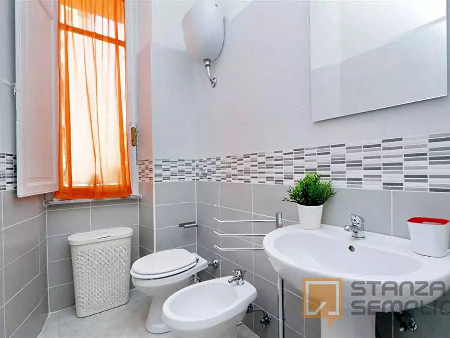 Immagine 13 di Stanza singola in affitto  in Via Lucca 33 a Roma