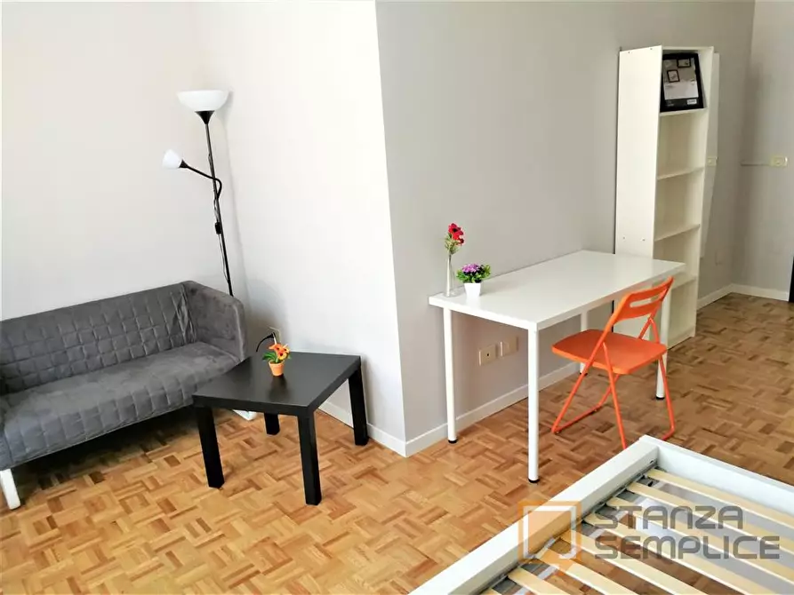 Immagine 1 di Stanza singola in affitto  in STRADA MAZZINI- GAL. POLIDORO a Parma