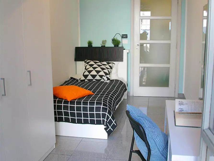 Immagine 3 di Stanza singola in affitto  in Corso Dante 79 a Torino