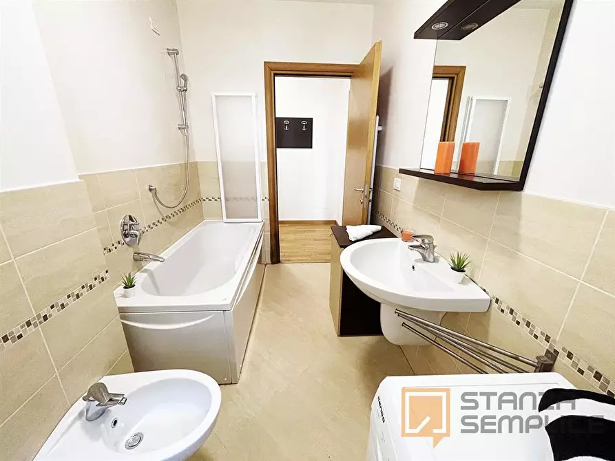 Immagine 11 di Stanza singola in affitto  in VIA BERIZZI 37 a Bergamo