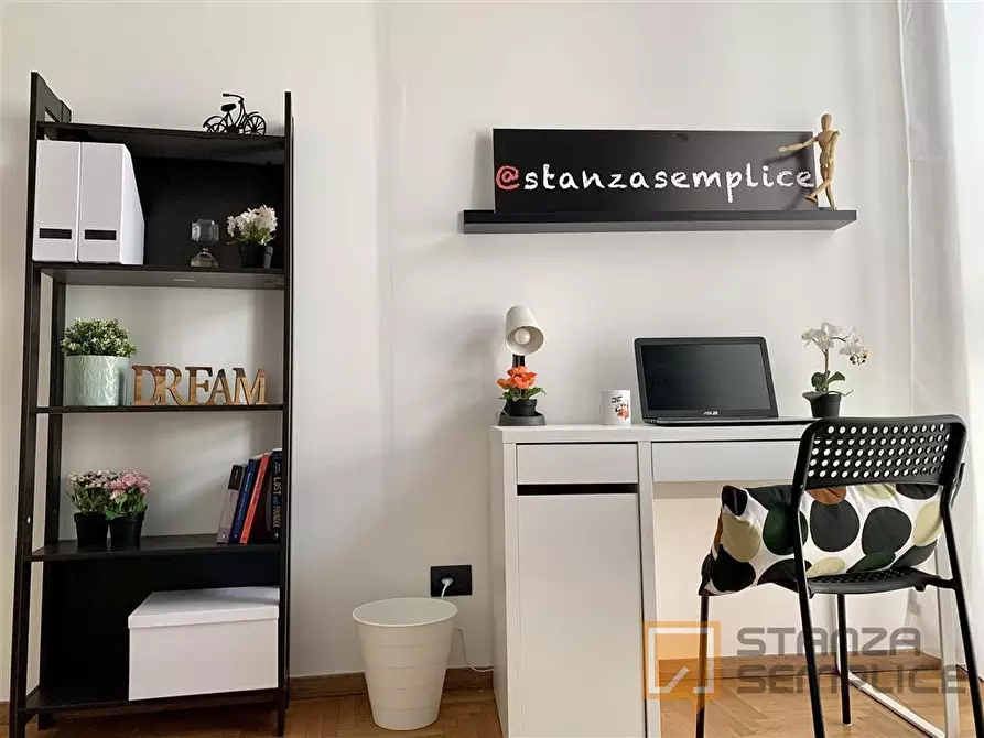 Immagine 4 di Stanza singola in affitto  in Via Caraglio 87 a Torino