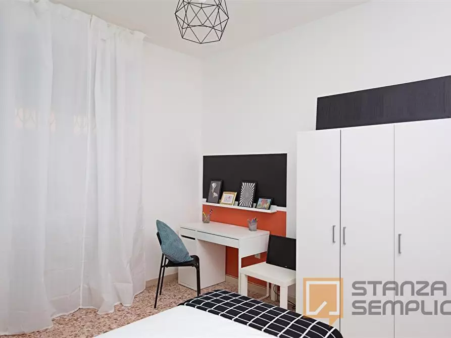 Immagine 4 di Stanza singola in affitto  in VIA BASTIONI SETTENTRIONALI, 49 a Rimini