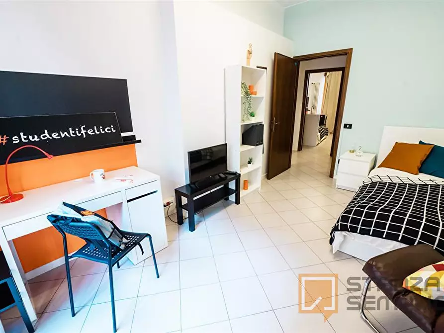 Immagine 2 di Stanza singola in affitto  in Via ANGELO MAJ 11 a Bergamo