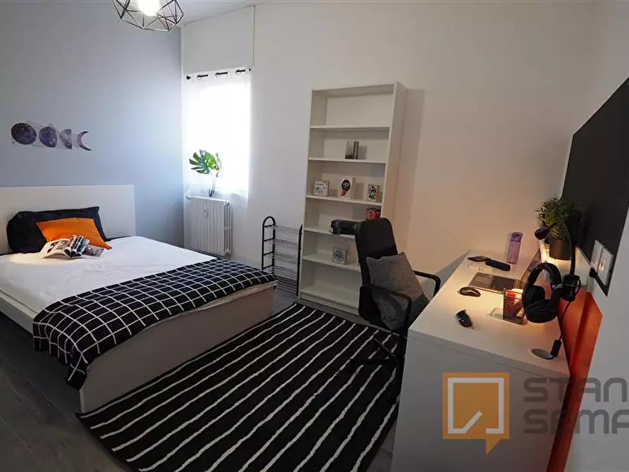 Immagine 1 di Stanza singola in affitto  in Via Arturo Farinelli 40/5 a Torino