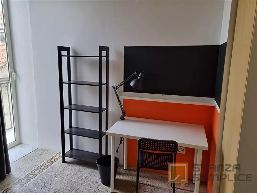 Immagine 1 di Stanza singola in affitto  in Via Pietro Trinchera n. 4 a Napoli