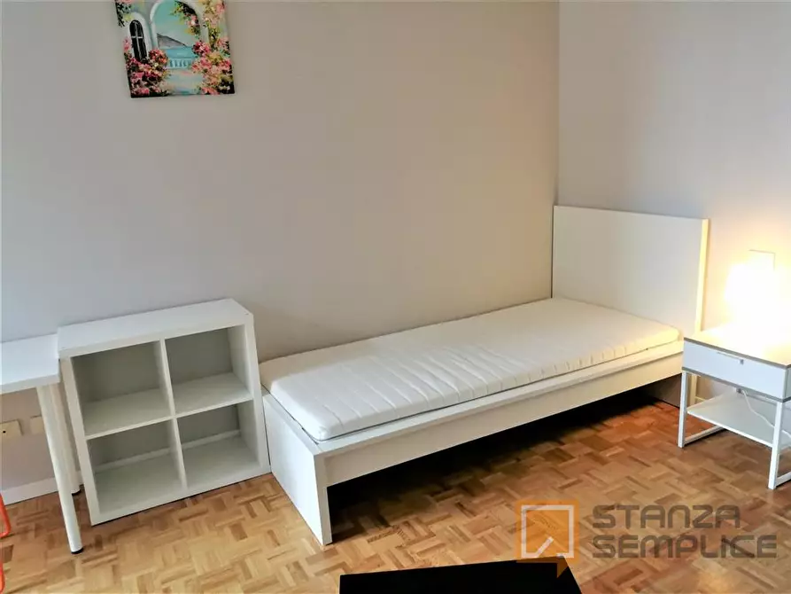 Immagine 2 di Stanza singola in affitto  in STRADA MAZZINI- GAL. POLIDORO a Parma