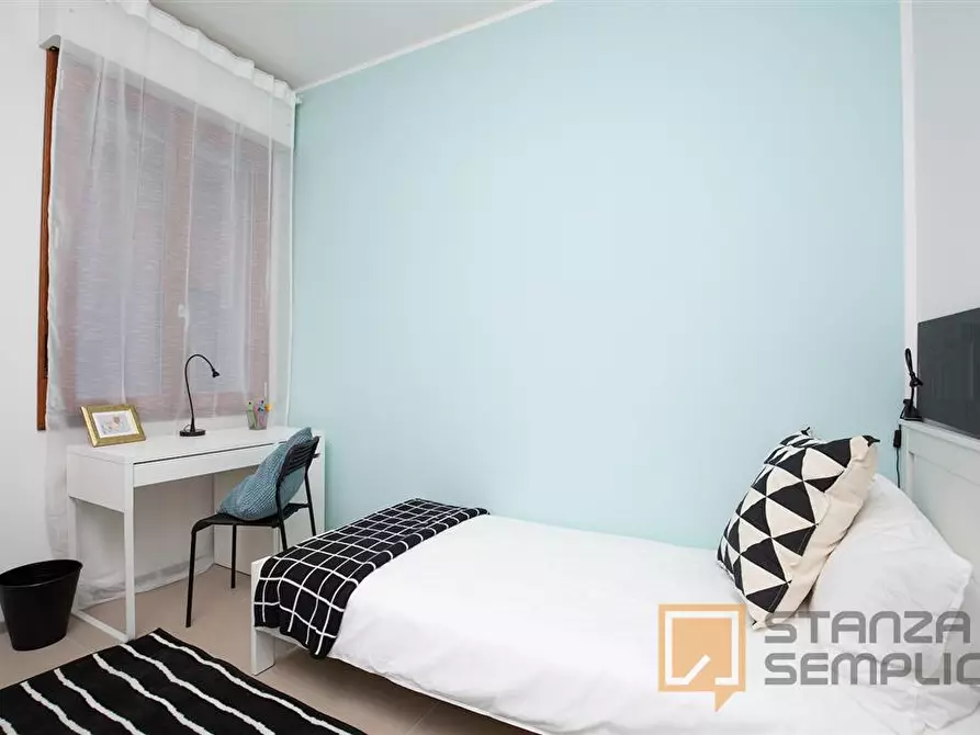 Immagine 3 di Stanza singola in affitto  in VICOLO GIOIA,1 a Rimini