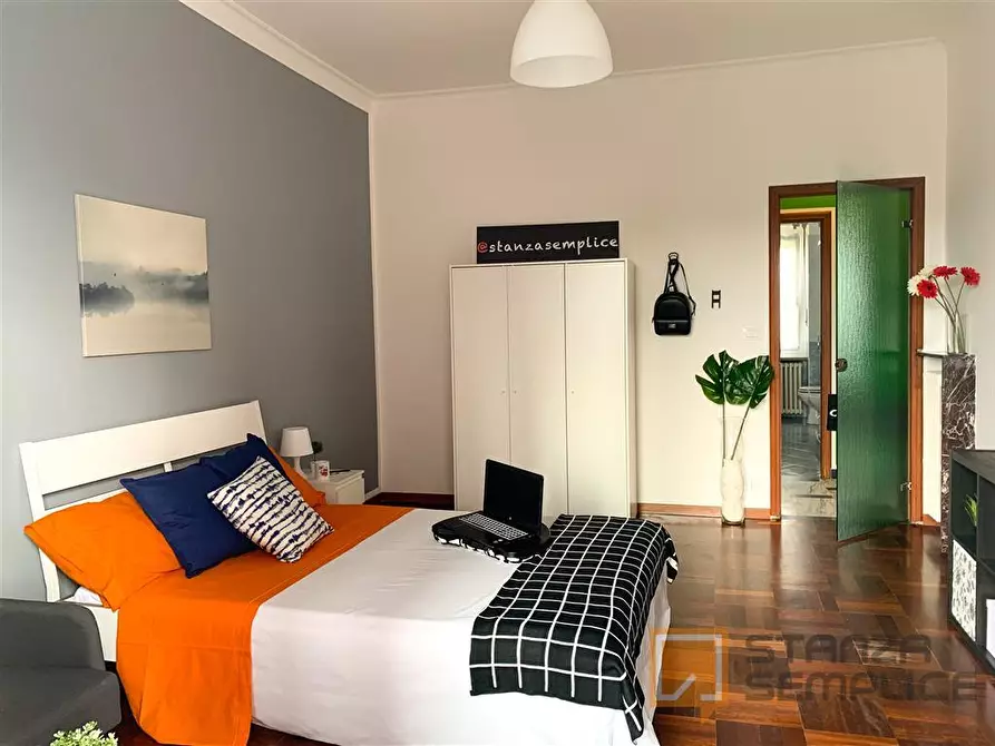 Immagine 2 di Stanza singola in affitto  in Via La Thuile n.53 a Torino