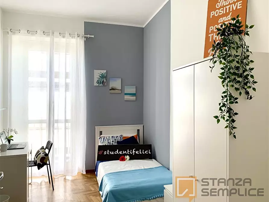 Immagine 1 di Stanza singola in affitto  in Via Caraglio 87 a Torino