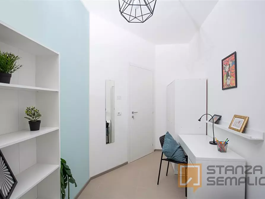 Immagine 3 di Stanza singola in affitto  in VICOLO GIOIA,1 a Rimini