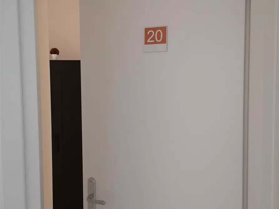 Immagine 5 di Stanza singola in affitto  in Vico Campane a Donnalbina n. 18 a Napoli