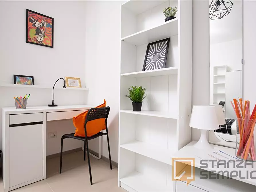 Immagine 2 di Stanza singola in affitto  in Via VICOLO GIOIA,1 a Rimini