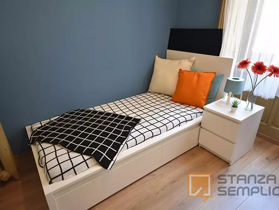 Immagine 1 di Stanza singola in affitto  in VIA LOCATELLI 49 a Bergamo