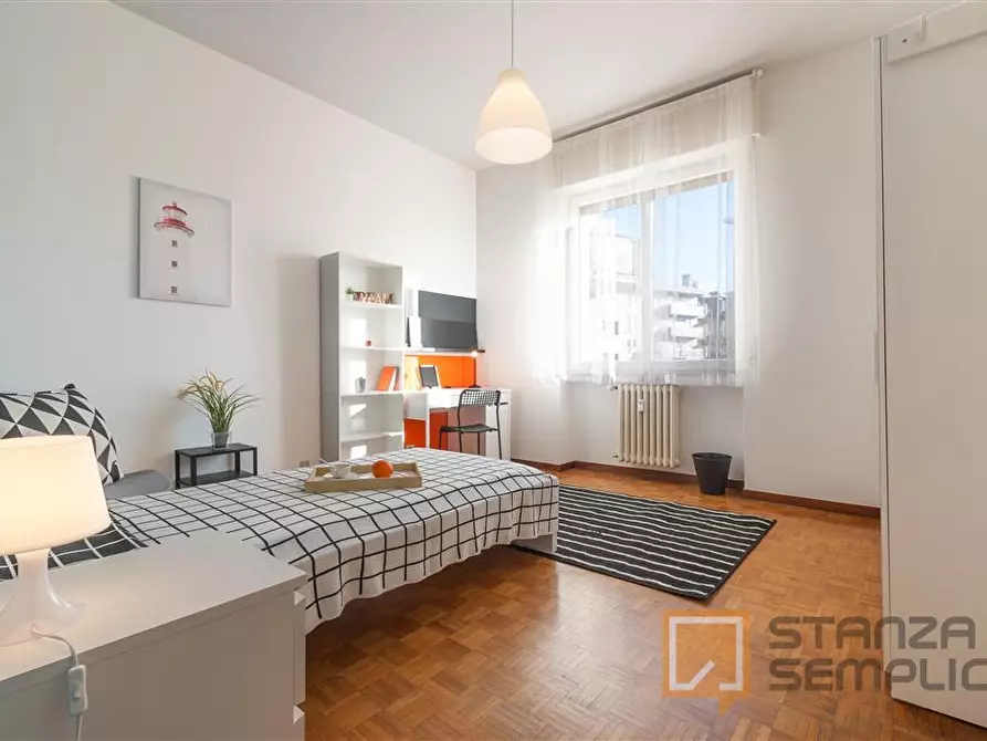 Immagine 1 di Stanza singola in affitto  in VIA BASCHENIS 7 a Bergamo