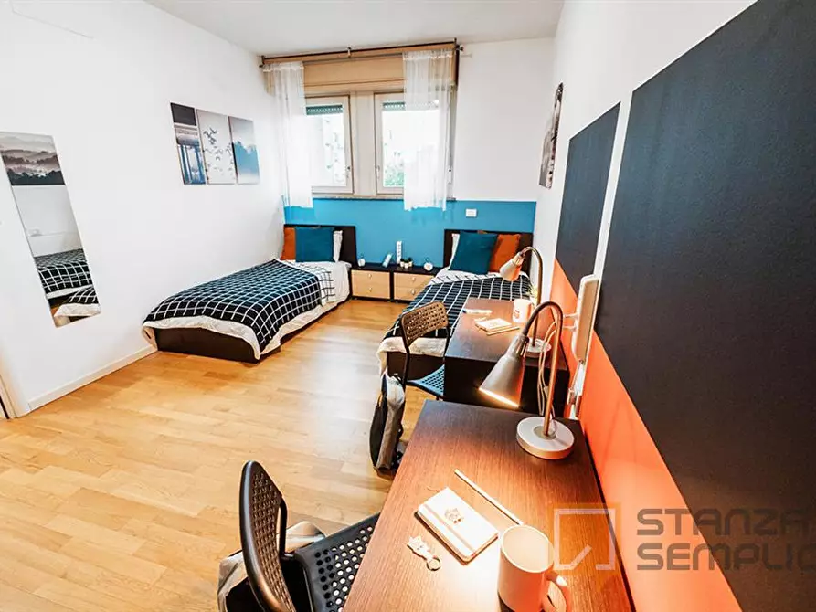 Immagine 2 di Stanza singola in affitto  in VIA BERIZZI 25 a Bergamo