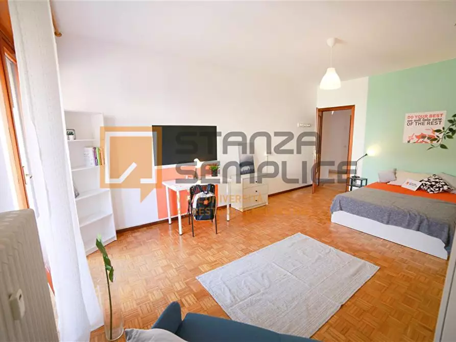 Immagine 1 di Stanza singola in affitto  in Via Como, 10 a Lecco