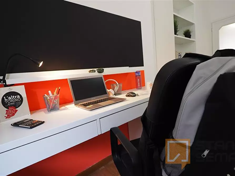 Immagine 4 di Stanza singola in affitto  in Via Santa Chiara 50 a Torino