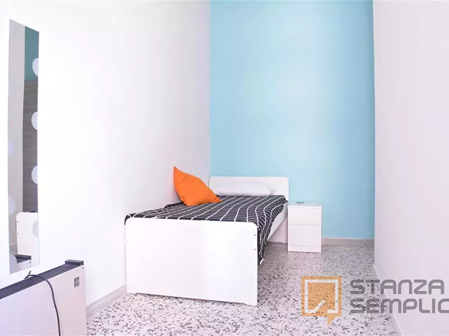 Immagine 2 di Stanza singola in affitto  in Via dei Giudicati n1 a Cagliari