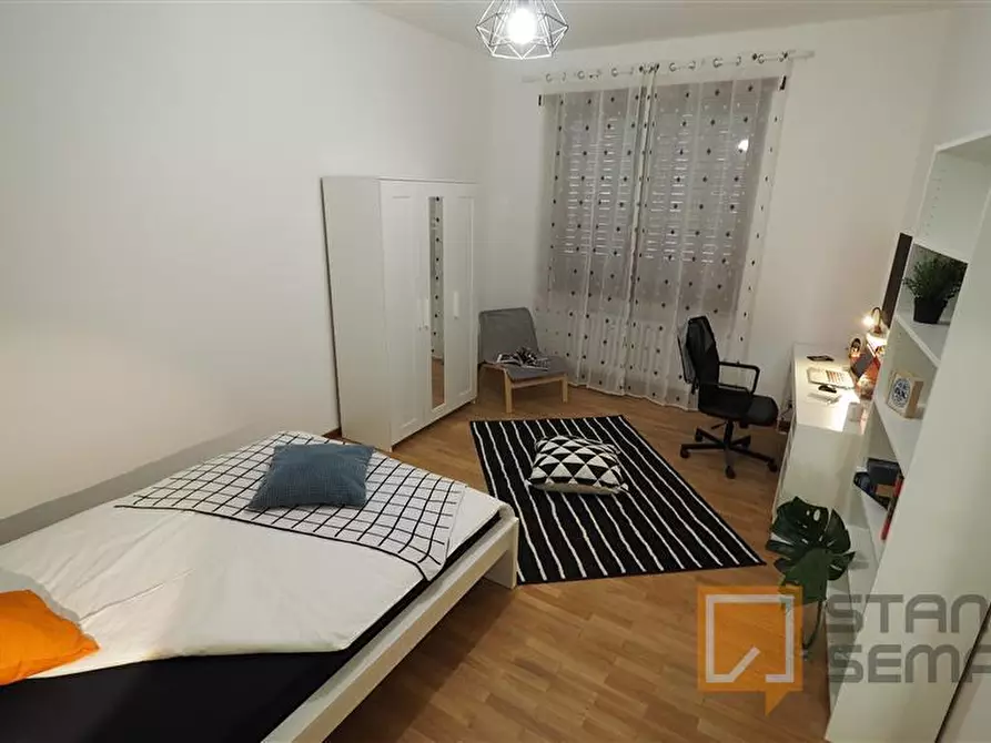 Immagine 3 di Stanza singola in affitto  in Via Santa Chiara 50 a Torino