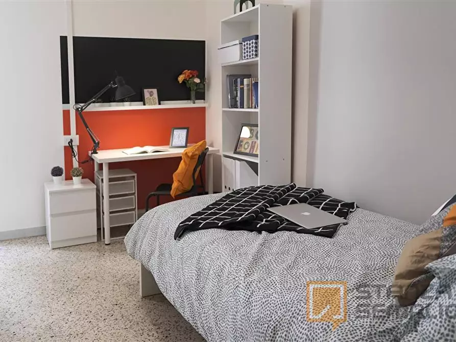 Immagine 2 di Stanza singola in affitto  in Vico Campane a Donnalbina n. 18 a Napoli