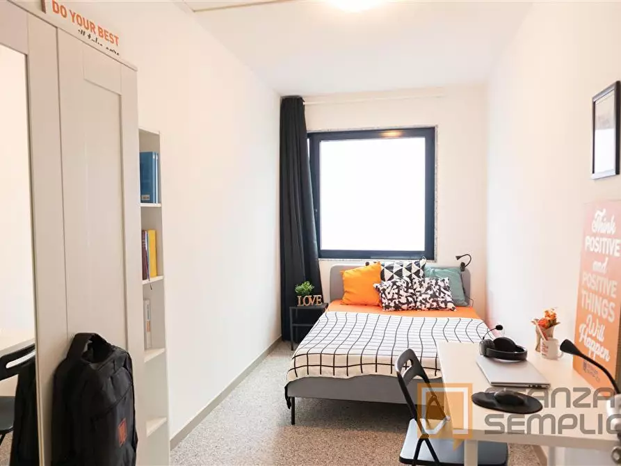 Immagine 1 di Stanza singola in affitto  in Via Dante 108 a Cagliari