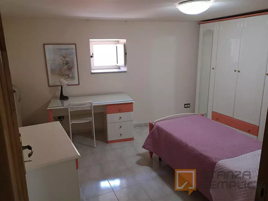 Immagine 1 di Stanza singola in affitto  in Via Francesco Saverio Correra 222 a Napoli