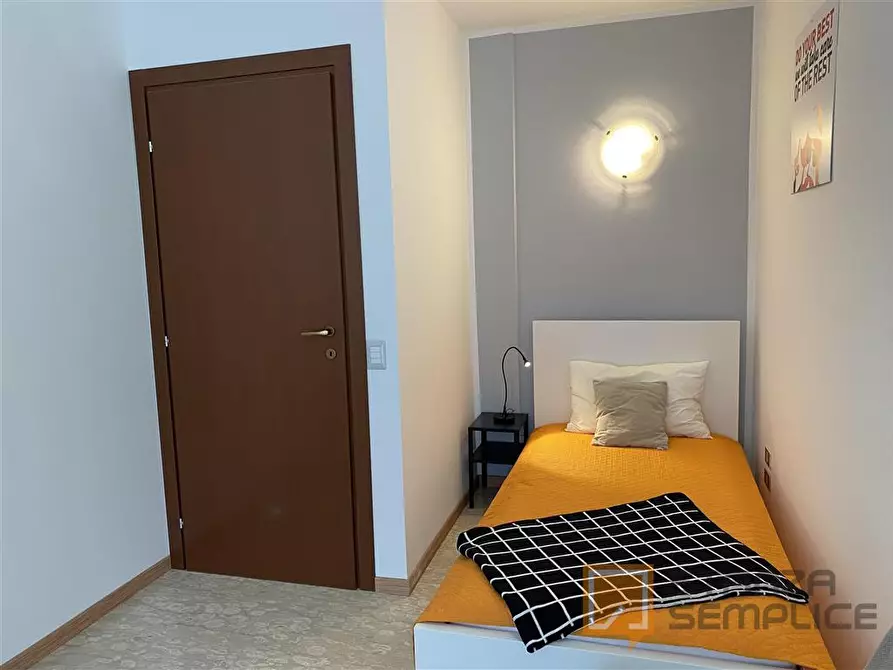 Immagine 5 di Stanza singola in affitto  in VIA STROPERI 23 a Rovereto