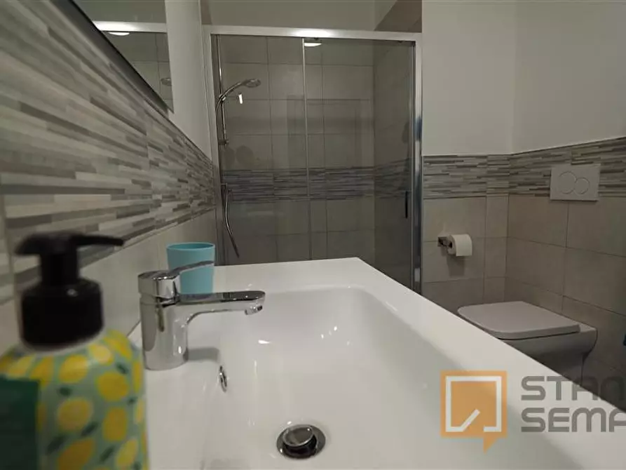 Immagine 9 di Stanza singola in affitto  in Via Sagliano Micca 3 a Torino