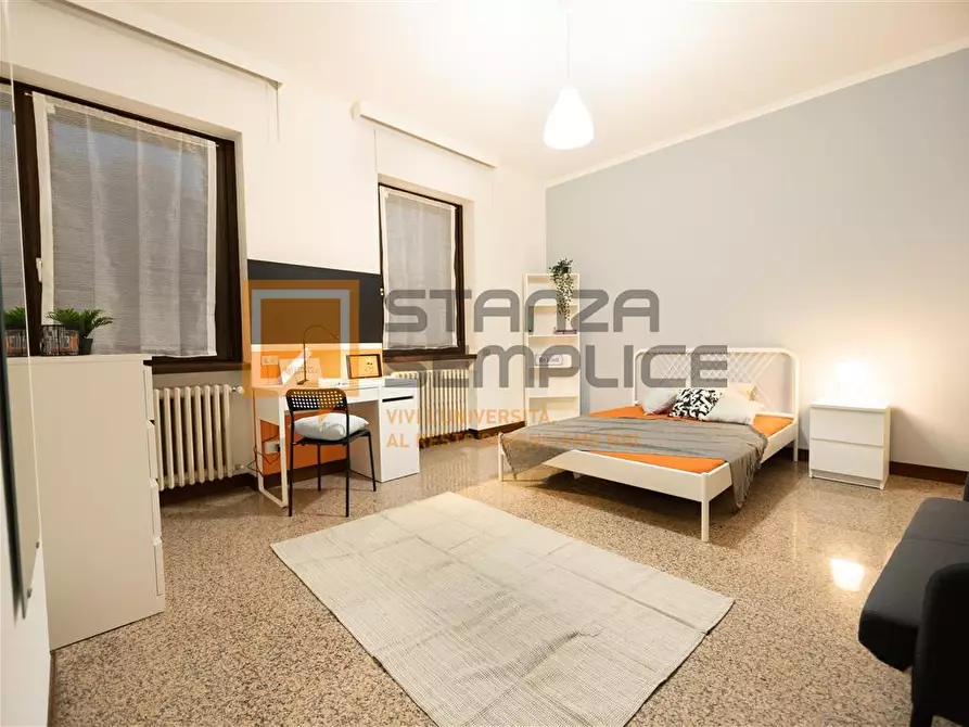 Immagine 1 di Stanza singola in affitto  in Via Goito, 5 a Lecco